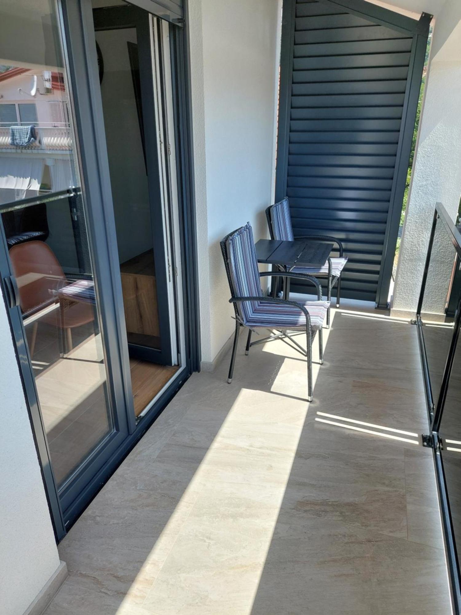 Apartmani Karla Paklenica Starigrad Paklenica Esterno foto