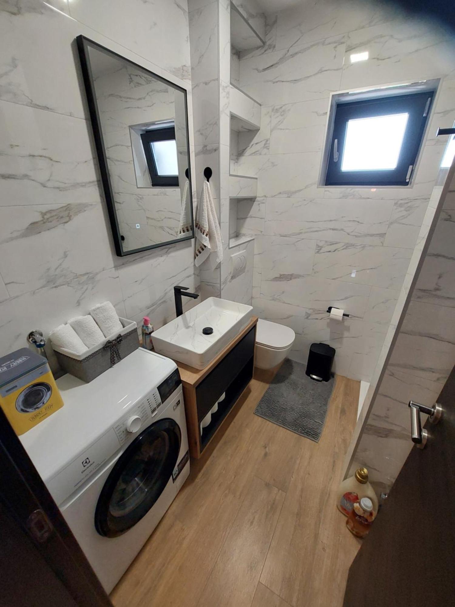 Apartmani Karla Paklenica Starigrad Paklenica Esterno foto