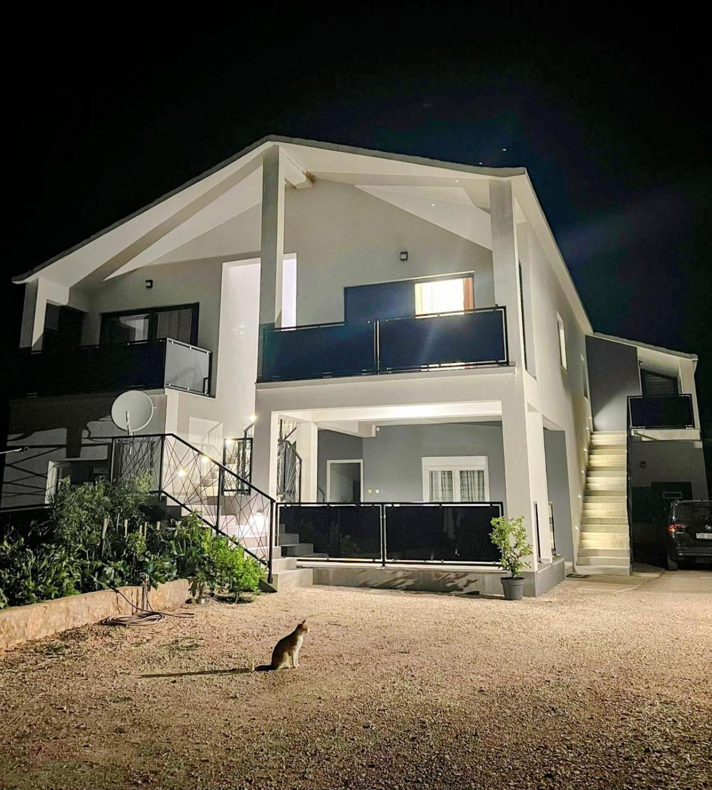Apartmani Karla Paklenica Starigrad Paklenica Esterno foto