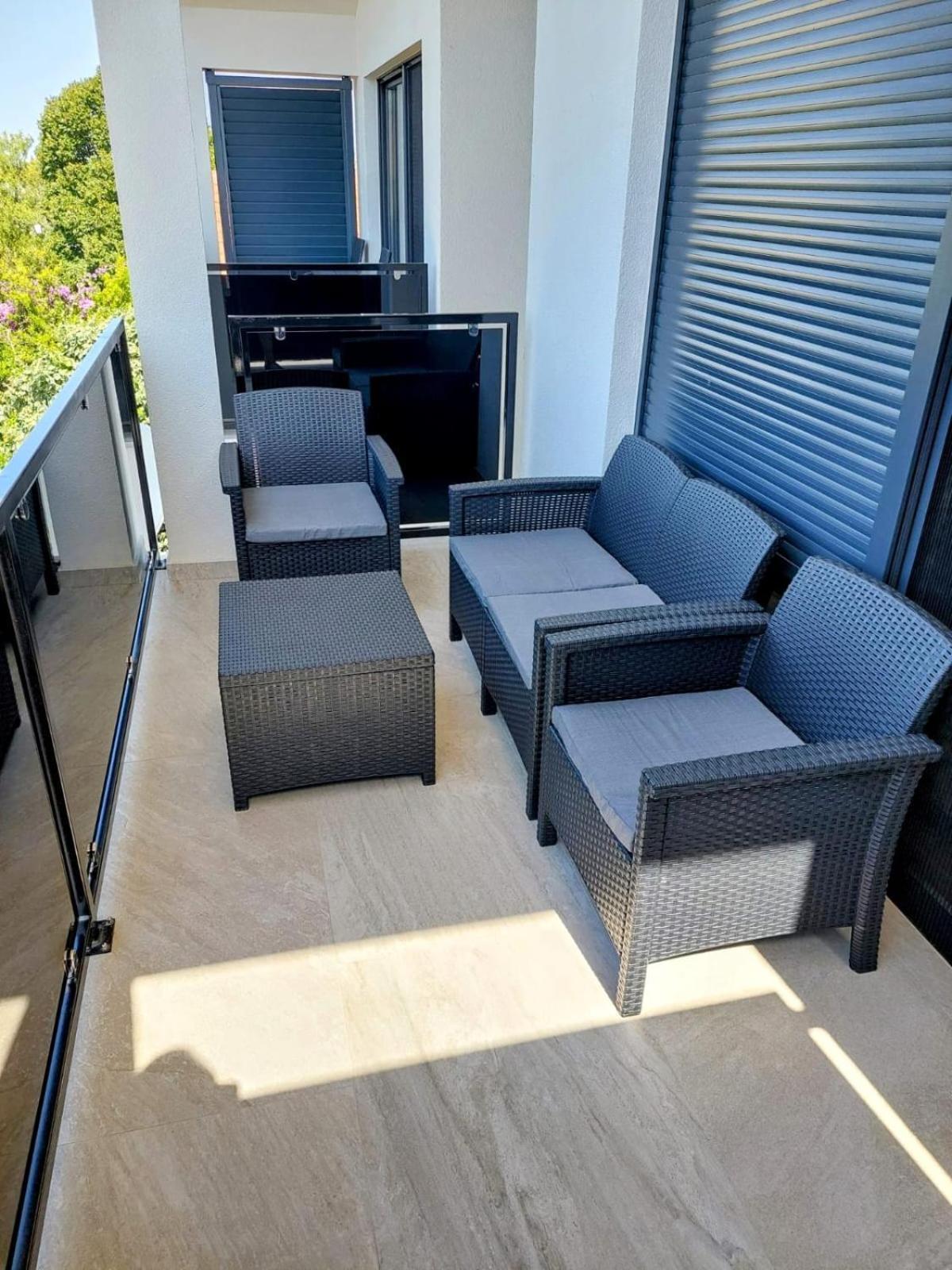 Apartmani Karla Paklenica Starigrad Paklenica Esterno foto